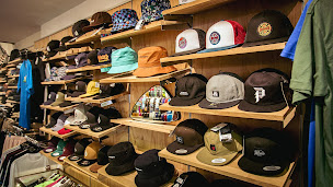 Photo n°12 de Bamboo Skateshop à Le Mans (Magasin de skateboards)