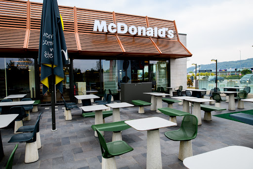 Photo 5 - Burger King