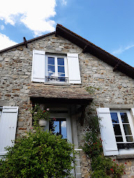 Photo n°12 de Rudy couvreur à Champigny (Peintre en bâtiment)