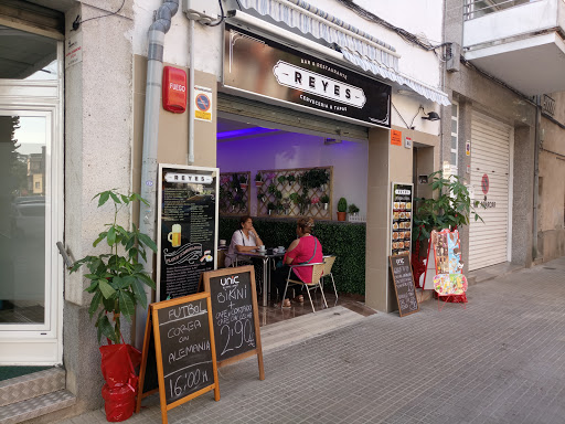 Bar Reyes - Visual