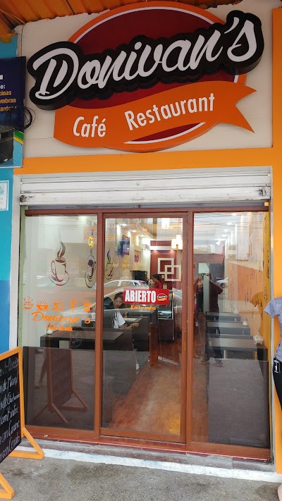 Photos of Donivan's Cafeteria