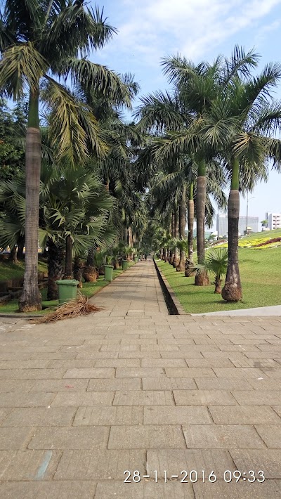 Photos of Inya Lake