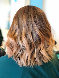 Photo n°39 de Tchip Coiffure Évian-les-Bains à Évian-les-Bains (Salon de coiffure)