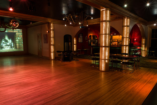 Club Eleven On Grove - Thumbnail