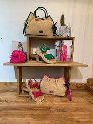 Photo n°22 de Lili Jeans à Romans-sur-Isère (Magasin de vêtements pour femmes)