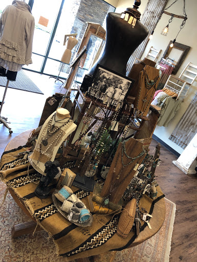 Artistic Works By Lu - Women's clothing and jewelry boutique in Springfield, MO - Thumbnail