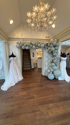 LILLA'S BRIDAL BOUTIQUE 3416 E Market St, York, PA 17402