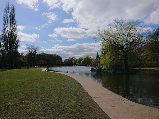 Rowntree Park Car Park - Thumbnail