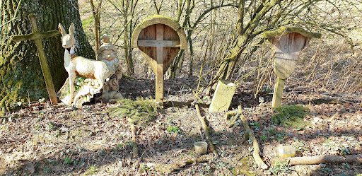 Hundefriedhof Katzenfriedhof - Thumbnail