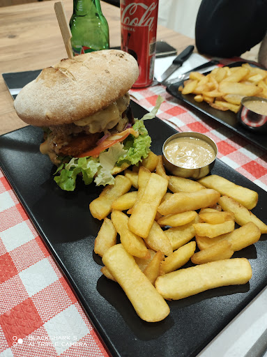 Photo 1 - Burger Auvergnat