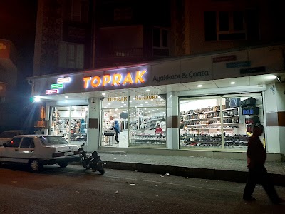 Toprak Ayakkabı