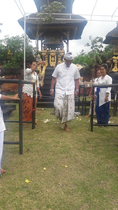 Photos of Pura Kawitan Dalem Sagening.