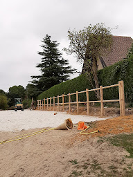 Photo n°9 de Poney Club et Centre Equestre des Mesnuls à Les Mesnuls (Club d'équitation)