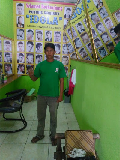 Photos of POTONG RAMBUT "IDOLA"