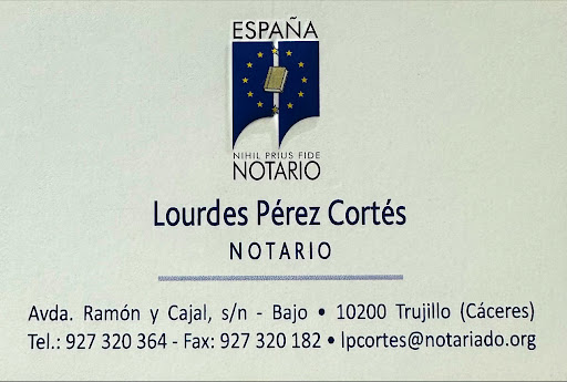 Lourdes Pérez Cortés - Notario de Trujillo