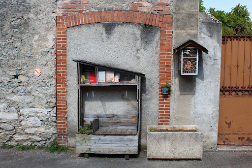 Boîte à Bouquin rue des jardins