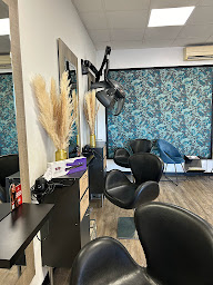 Photo n°20 de Atelier M Coiffure à La Calmette (Salon de coiffure)