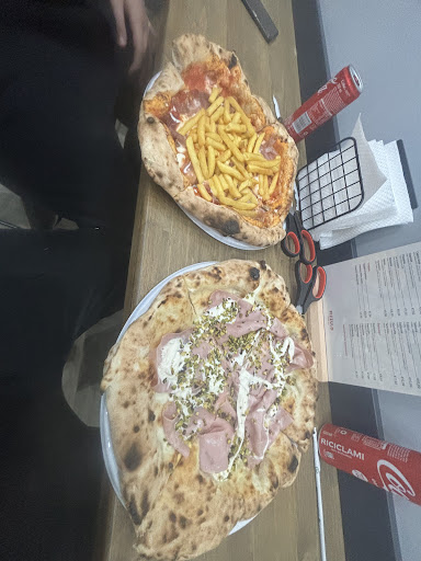 Pizzulo Pizzeria - Thumbnail