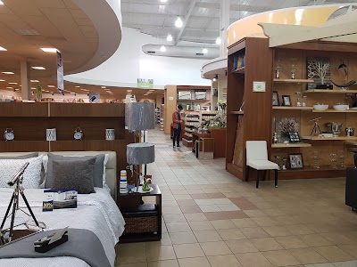 Photos of Cemaco