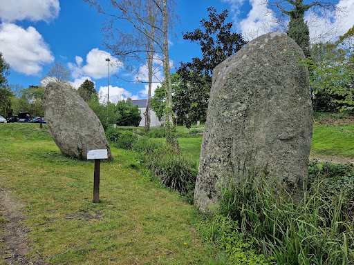 Menhir de Plomelin
