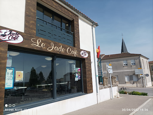 Le Jade café