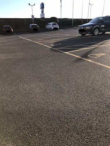 Parking Holiday Inn Express - Thumbnail