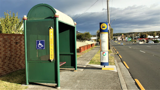Shellharbour Rd after Veronica St Logo