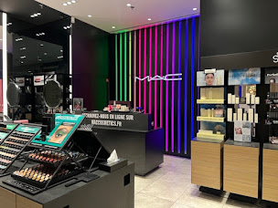 Photo n°6 de MAC Cosmetics à Blagnac (Maquilleur.euse)