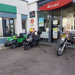 Photo n°23 de garage de l'avenue à Descartes (Magasin de pneus)