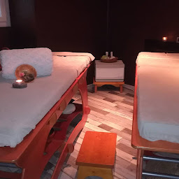 Photo n°33 de Aphrodite Salon de coiffure Institut Spa Urbain à Villeneuve-sur-Lot (Spa)