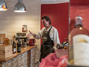 Photo n°22 de Sommellerie de France Audun le Tiche - Vins, champagne & spiritueux à Audun-le-Tiche (Établissement vinicole)