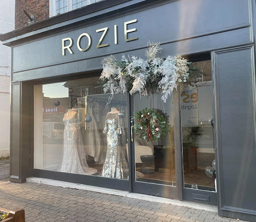 ROZIE - Visual