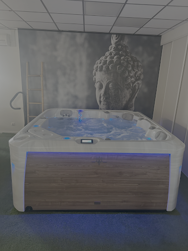 Photo de Abritello - Abris de piscine - Spa - Pergola -sauna à Usson-en-Forez (42550)