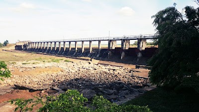 Photos of Iranaimadu Water Tank இரணைமடு குளம்