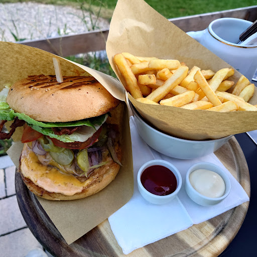 Berg Blick - Restaurant - Thumbnail