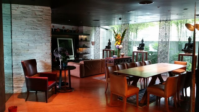 Maduzi Hotel, Bangkok