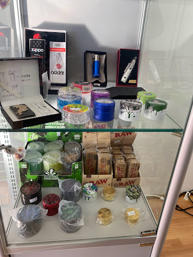 Convenience Tobacco Vape Shop - Thumbnail