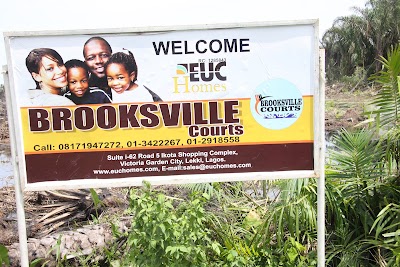 Photos of Brooksville Courts