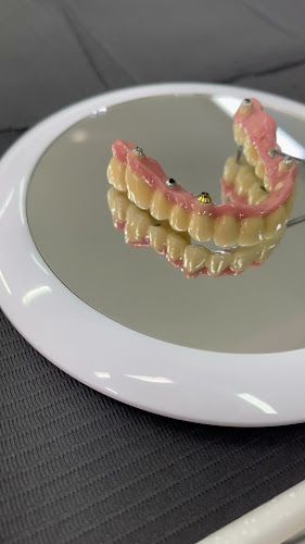 http://www.smiledent.gr/