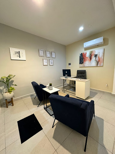 Dra. Paola Ivonne Miranda Andrade - Psiquiatra