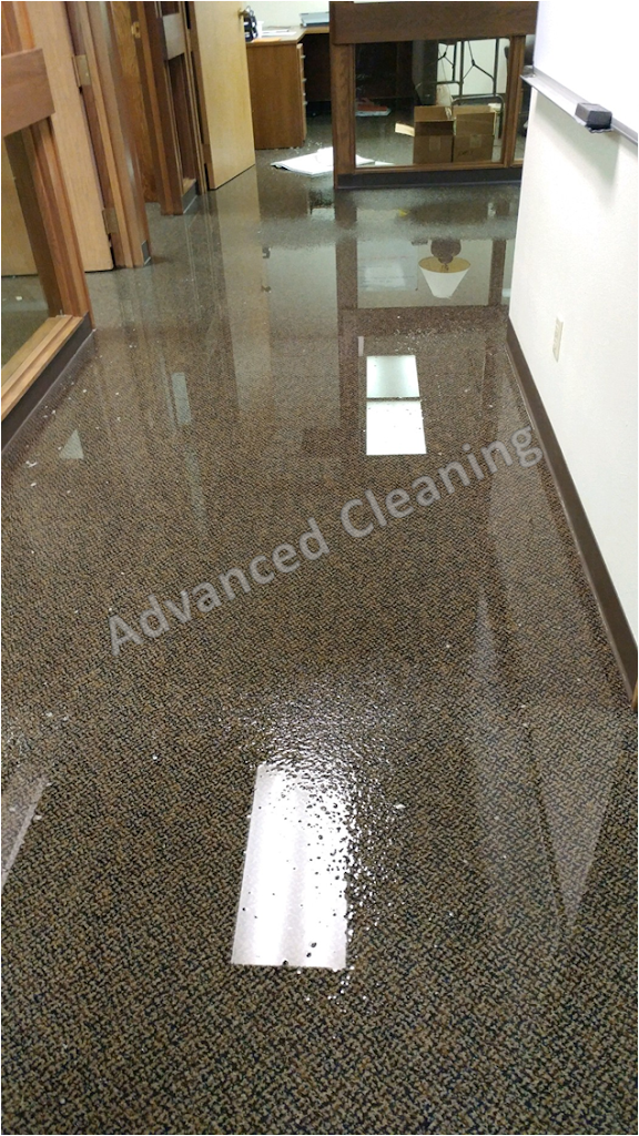 Advanced Cleaning photo