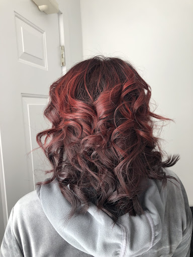 Meghan's Cut & Color - Thumbnail
