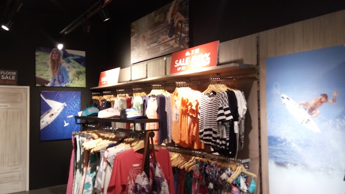 Quiksilver Outlet Rawamangun, Author: Quiksilver Outlet Rawamangun