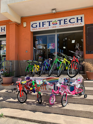 GIFT & TECH - Visual