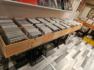 Photo n°16 de Doc Records Corner à Montargis (Magasin)