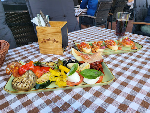 Villa "TOSKANA" Restaurante&Pizzeria - Thumbnail
