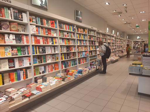Schmitt & Hahn Buch und Presse im Hauptbahnhof Südseite Gallery - Germany