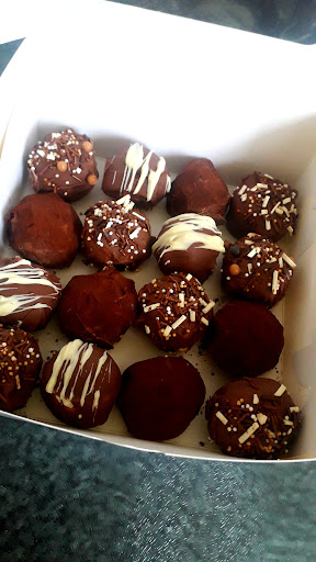 Maddie's Cakes 'N' Bakes - Thumbnail