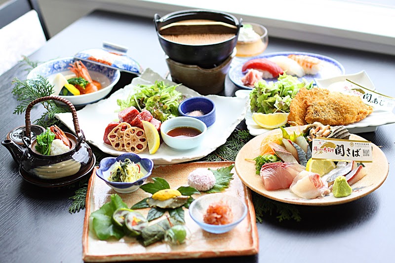 関あじ関さばの郷 佐賀関食堂