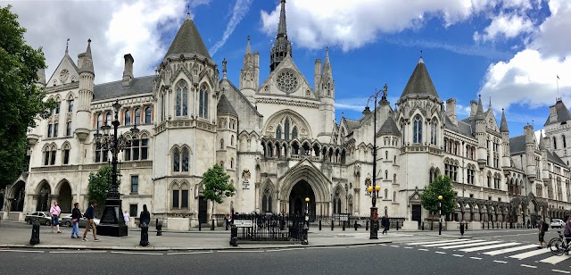The Royal Courts of Justice (M)